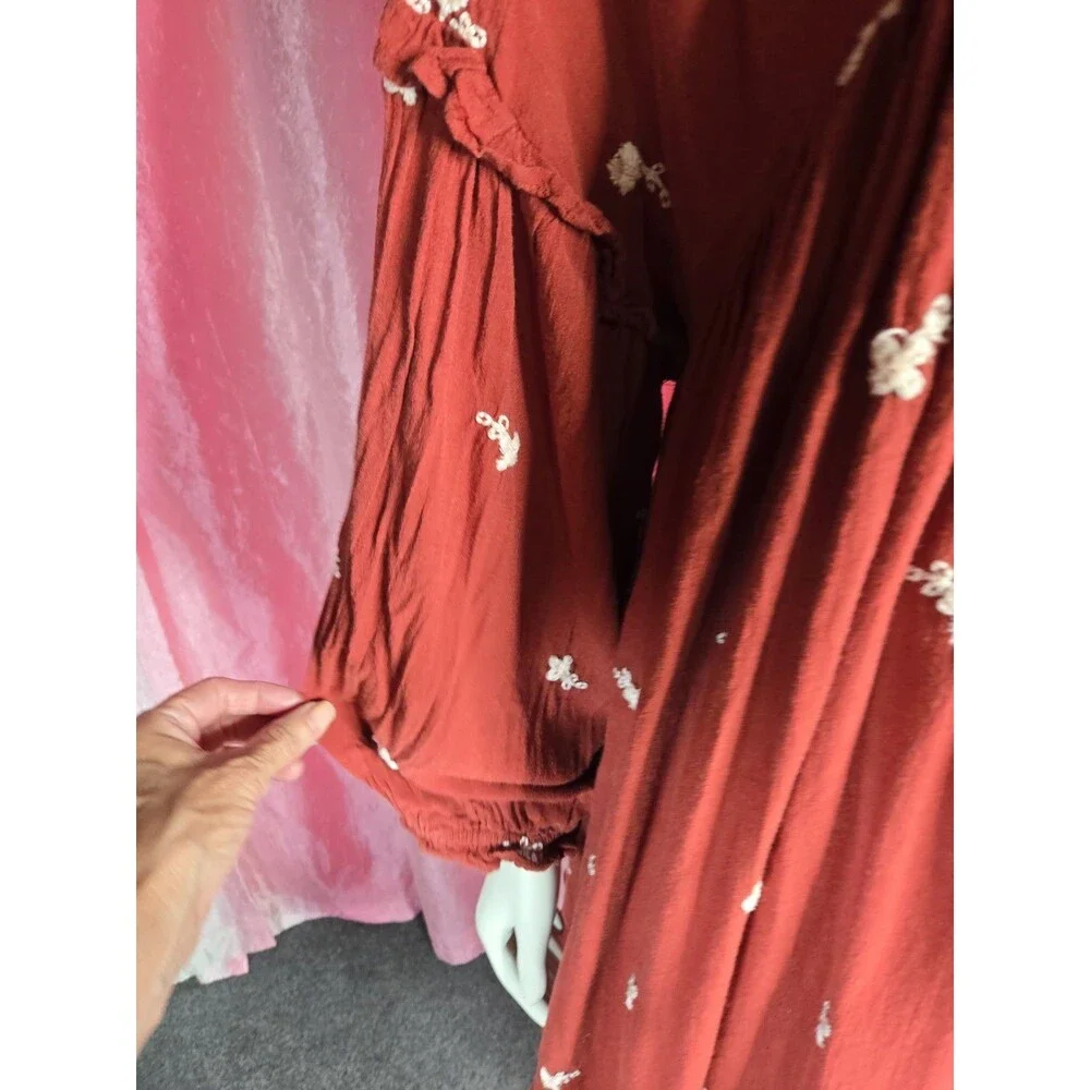 Free People Red Wine  Embroidered Crochet  Bohemian Dress With Slip Size Medium